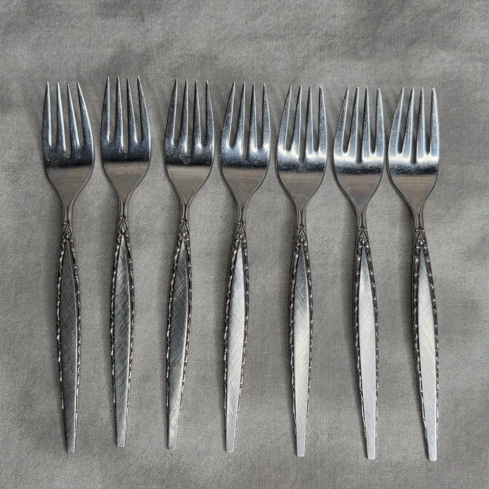 Oneida VENETIA Community Stainless Steel 6.75